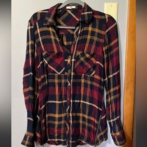Size small Maurice’s flannel with side zippers. Worn a bit but looks pretty new